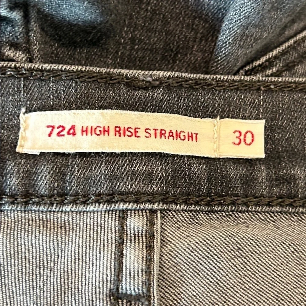 Levi's Premium 724 high rise straight leg jeans in black size 30